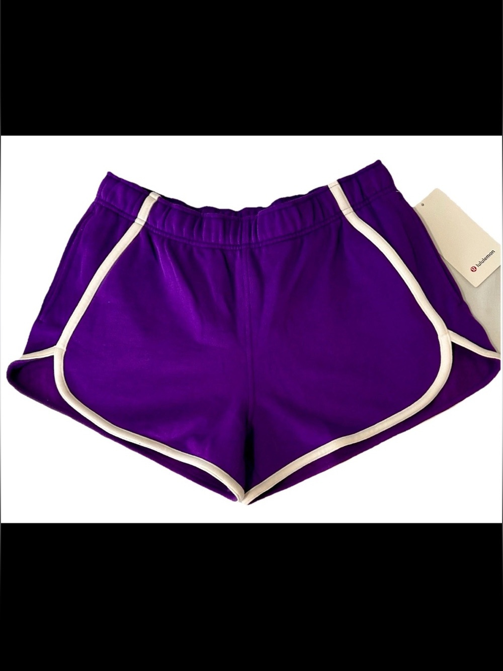 NWT LULULEMON MEDIUM SCUBA MID RISE OVERSIZED 3” SHORT COLLEGIANT PURPLE W/WHITE